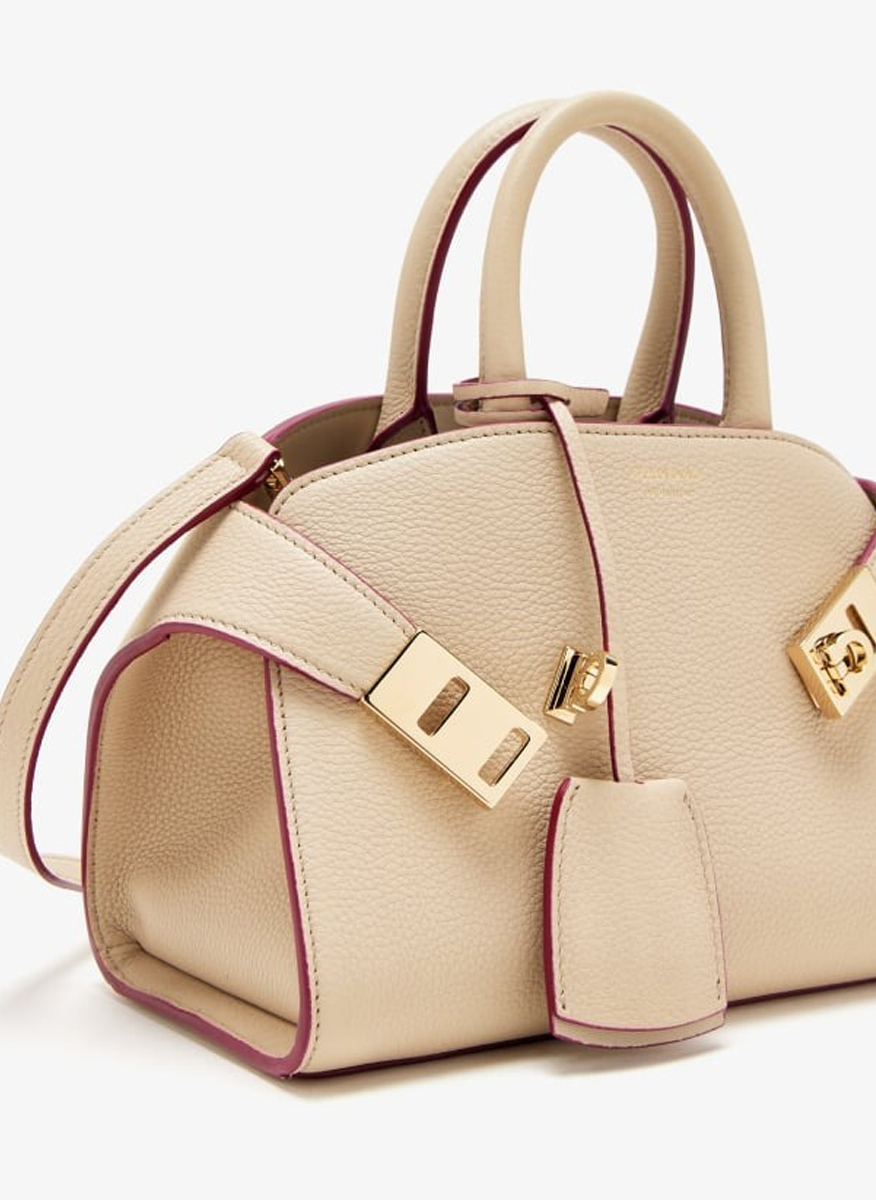 Чанта 'Hug' Ferragamo (XS)