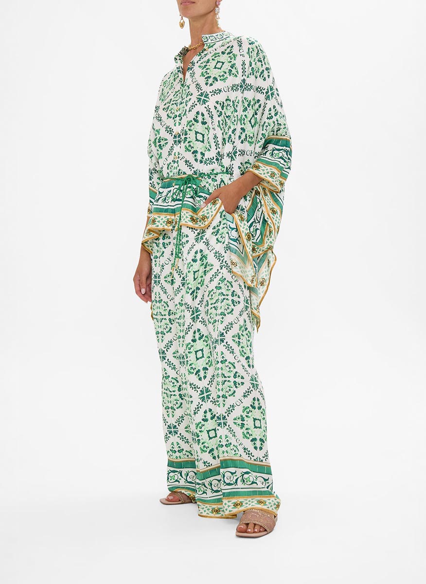 Camilla scarf blouse with print 'Corridor of calm' 