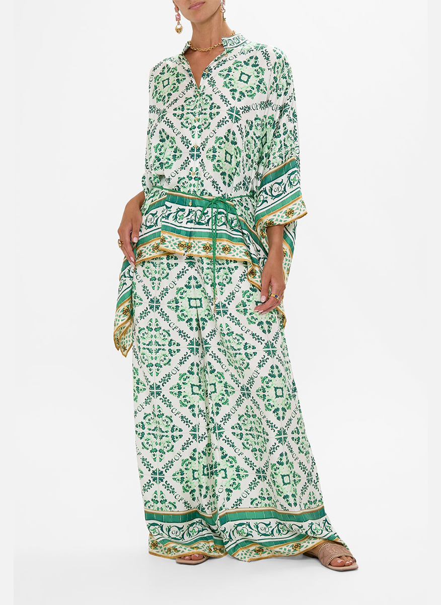 Camilla scarf blouse with print 'Corridor of calm' 
