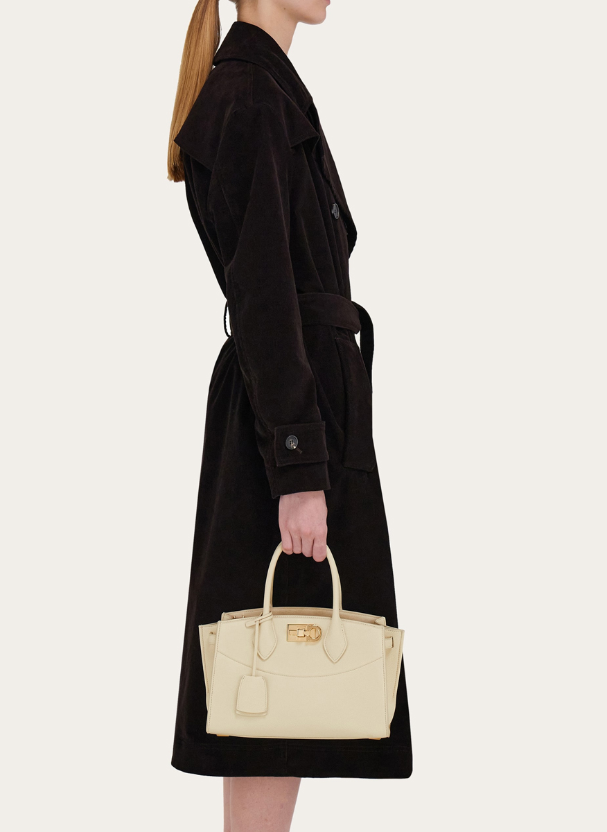  Ferragamo  'Studio soft M' shoulder bag
