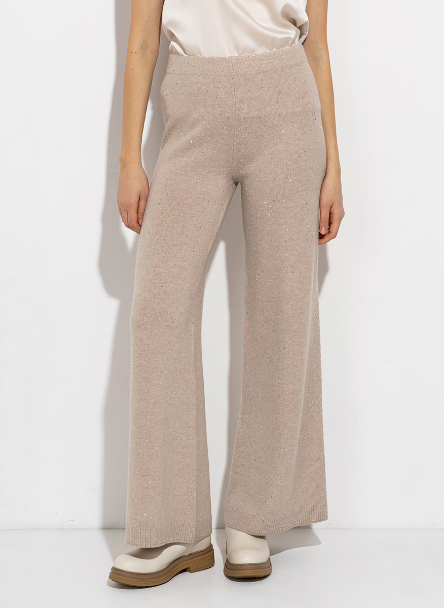 D.Exterior wool blend trousers