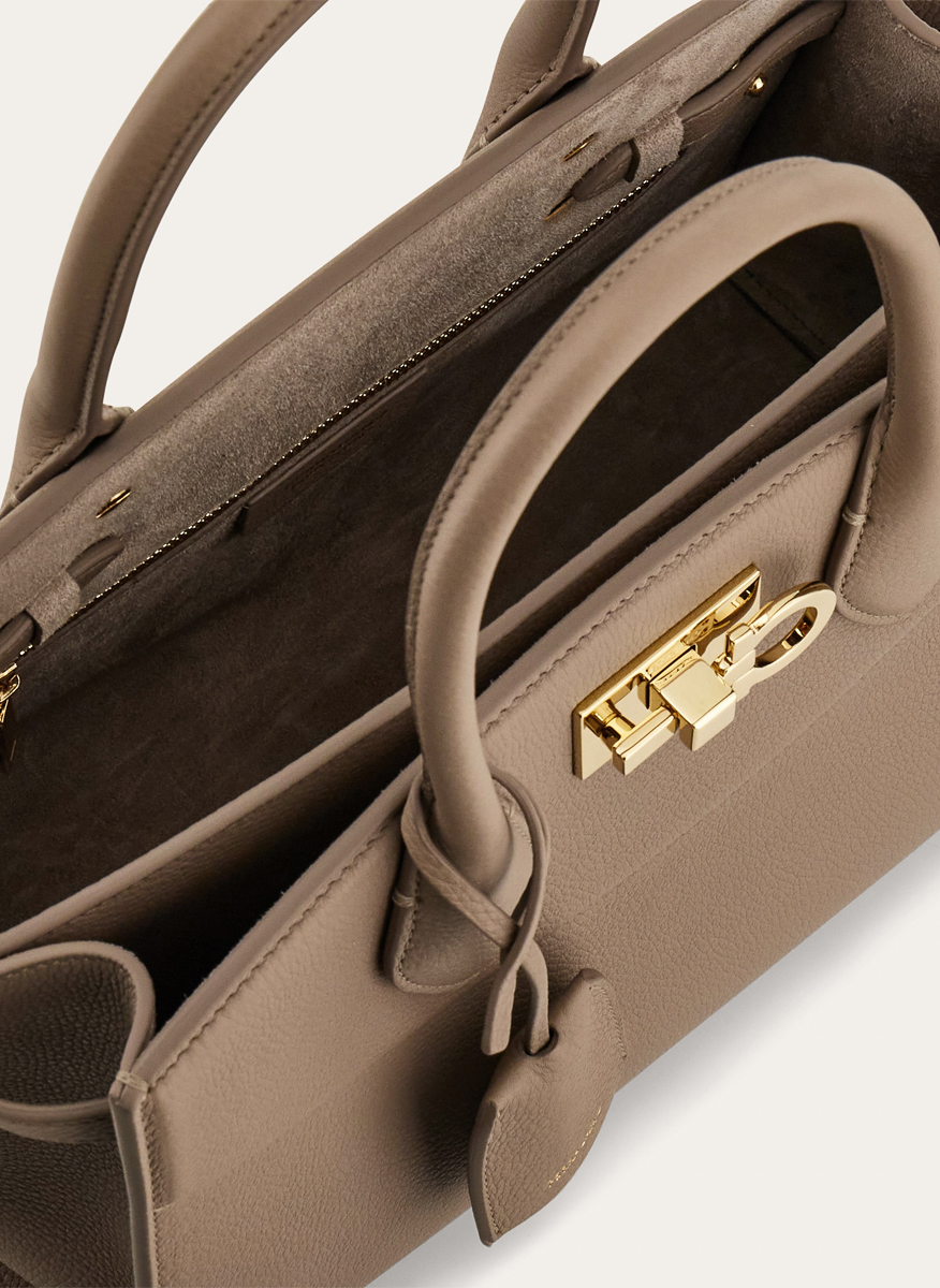 Ferragamo Studio Soft bag (M) Taupe