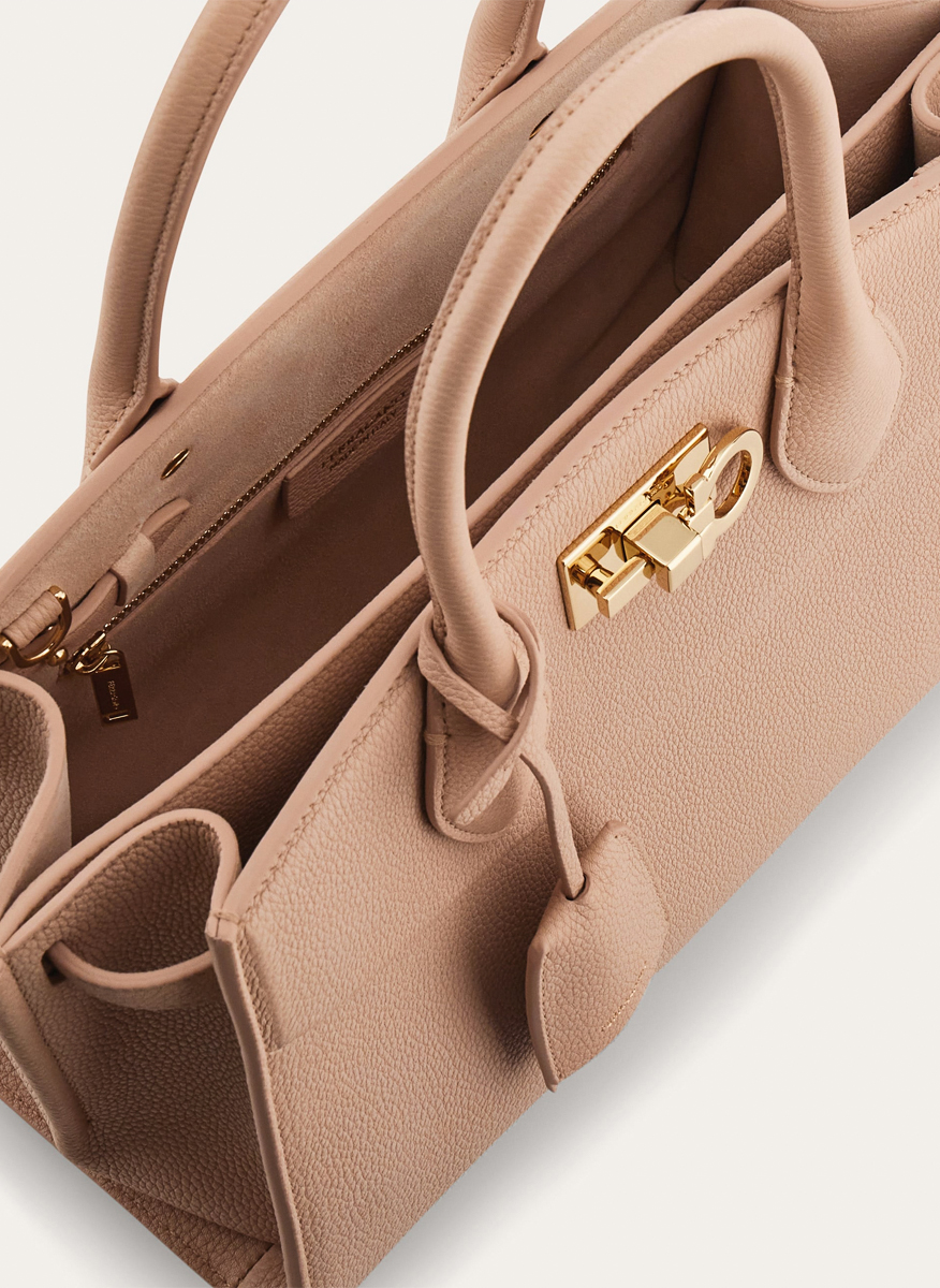 Ferragamo Studio Soft bag (M) Dusty Pink