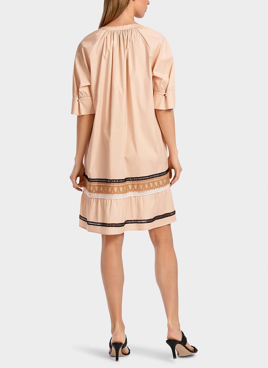 Рокля с бродерия Marc Cain Collections