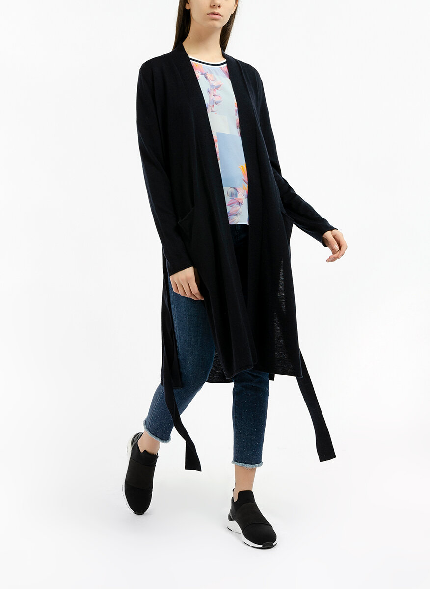Дънки със скъсена дължина Marc Cain Collections
