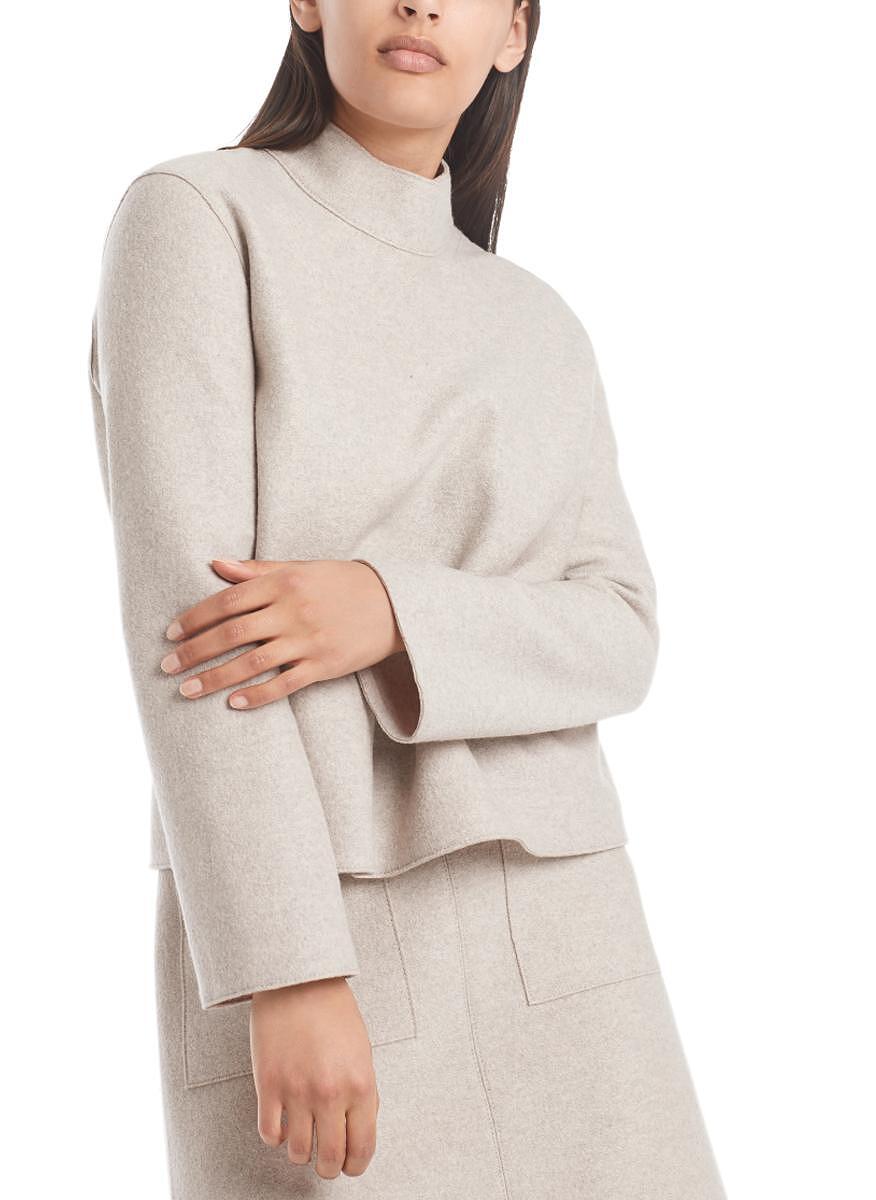 Суитшърт “Knitted in Germany” Marc Cain Collection