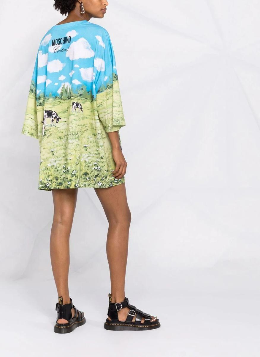 Тишърт рокля Moschino Couture 'Jungle Red'