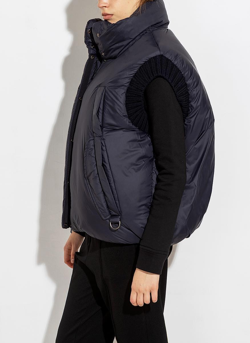 'Oversized' елек с пух Nº21